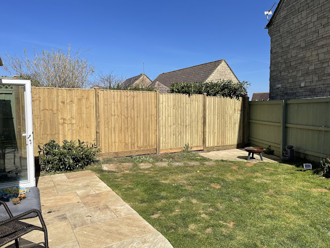 E Reynolds Fencing