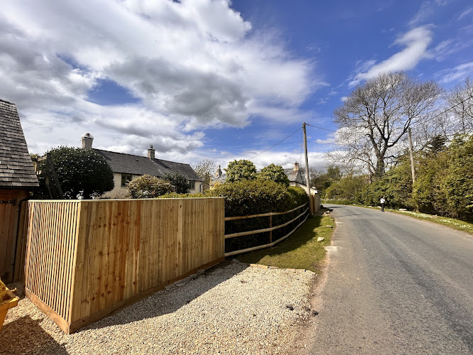 E Reynolds Fencing