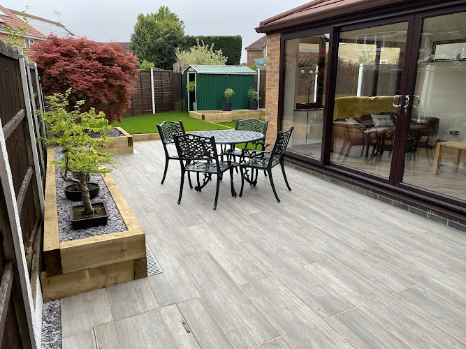 E Reynolds Fencing