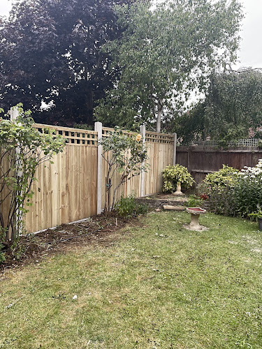 E Reynolds Fencing