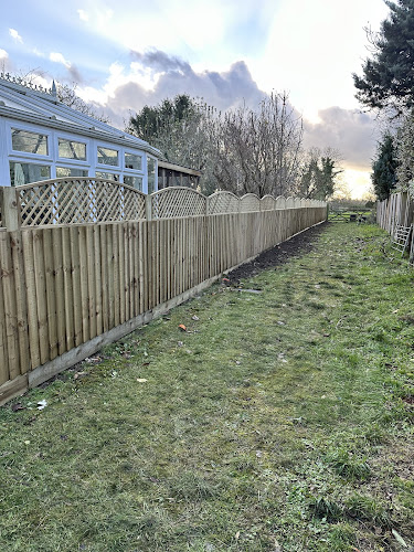 E Reynolds Fencing