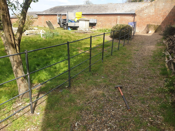 E Reynolds Fencing