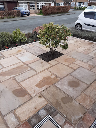 E Reynolds Fencing