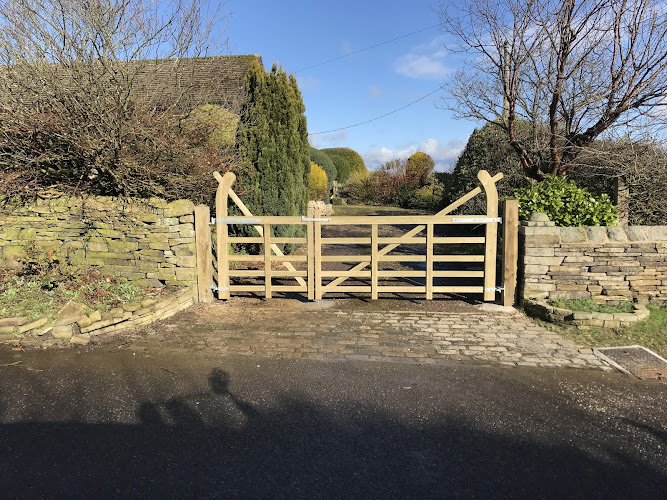 E Reynolds Fencing