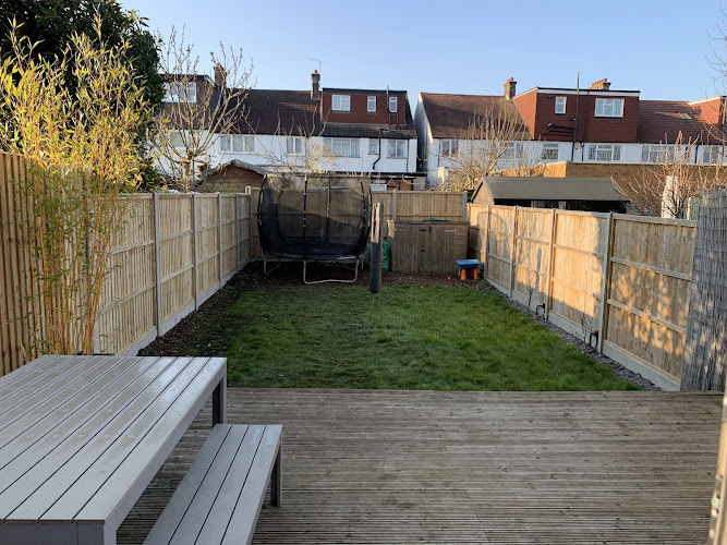 E Reynolds Fencing