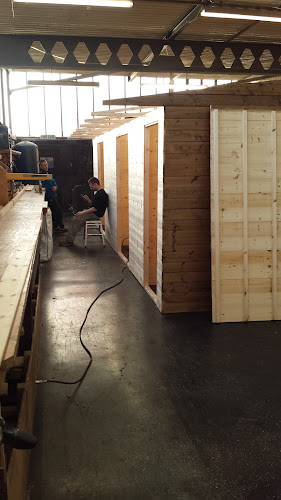 E Reynolds Fencing