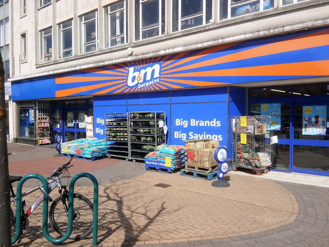 How High Can a Garden Fence Be