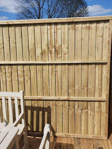 E Reynolds Fencing