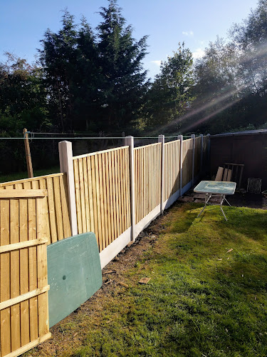 E Reynolds Fencing