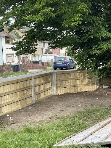 E Reynolds Fencing