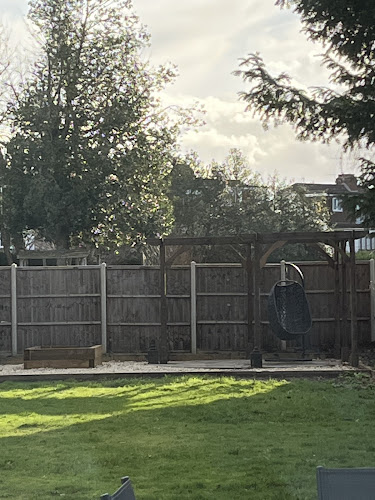 E Reynolds Fencing