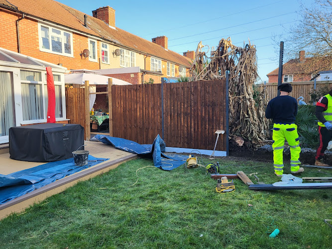 E Reynolds Fencing