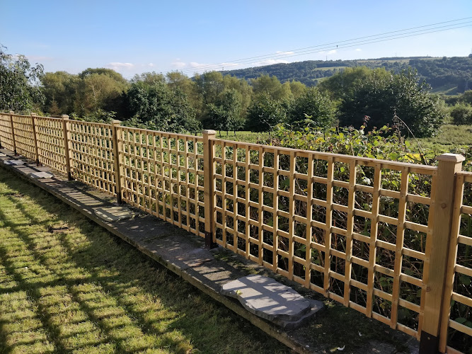 E Reynolds Fencing