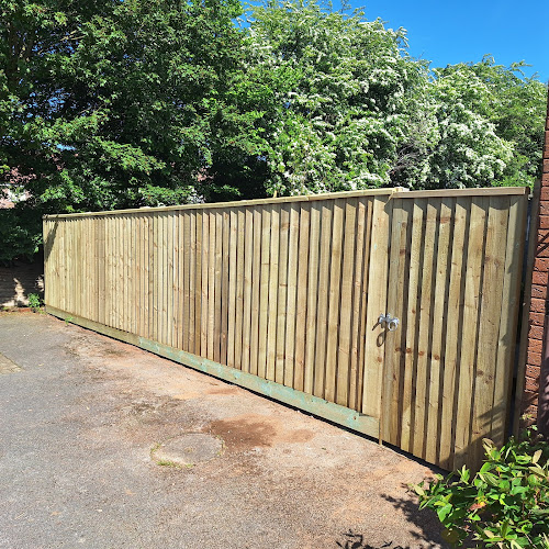 E Reynolds Fencing