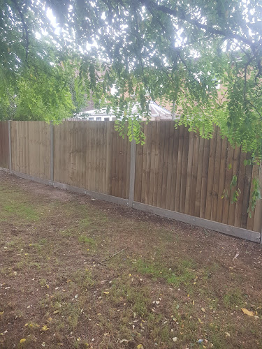 E Reynolds Fencing