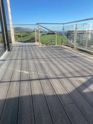 E Reynolds Fencing