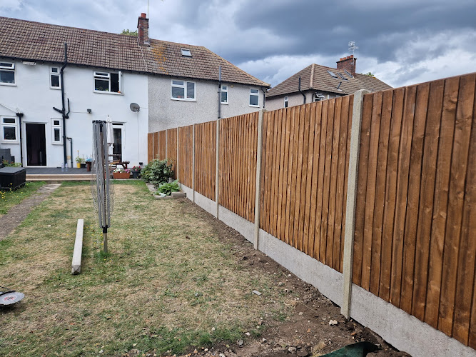 E Reynolds Fencing