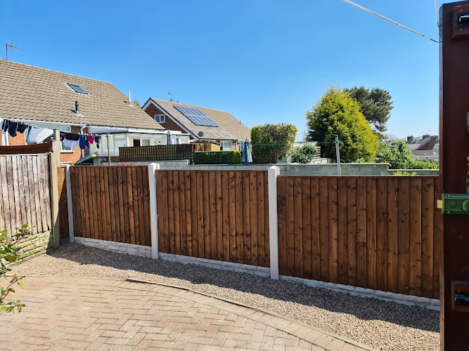E Reynolds Fencing