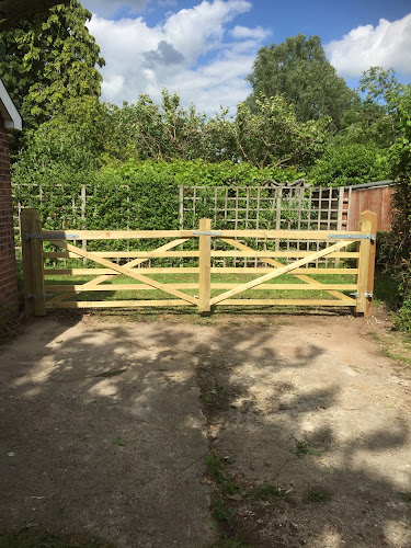 E Reynolds Fencing