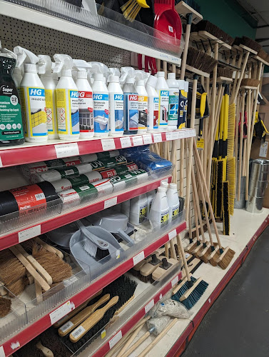 E Reynolds Fencing