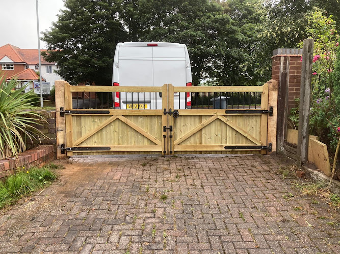 How High Can a Garden Fence Be