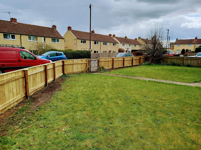 E Reynolds Fencing