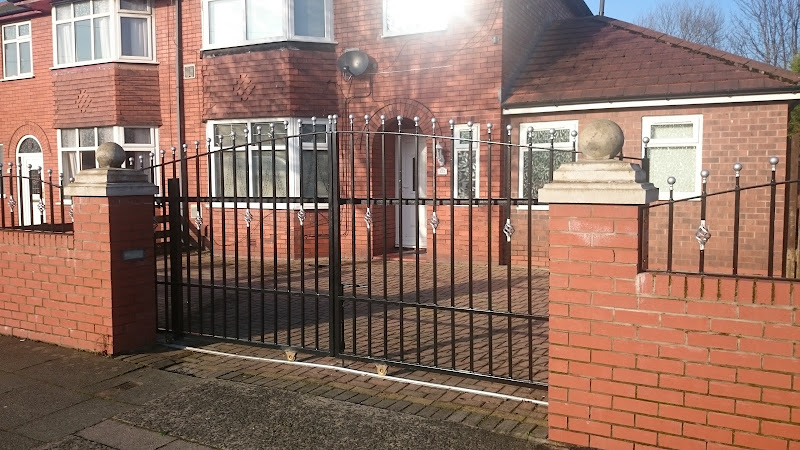 E Reynolds Fencing