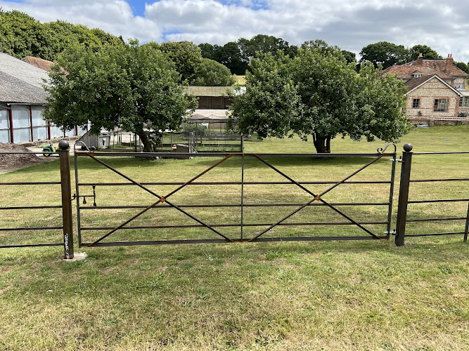 E Reynolds Fencing