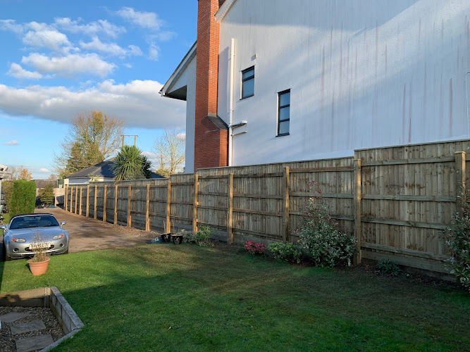 E Reynolds Fencing