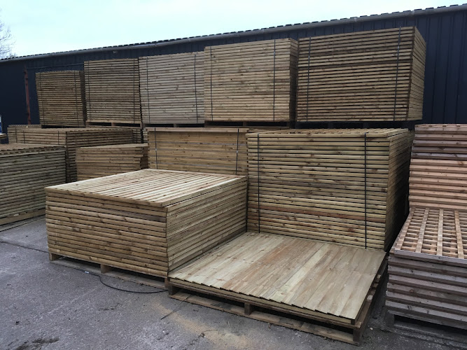 E Reynolds Fencing