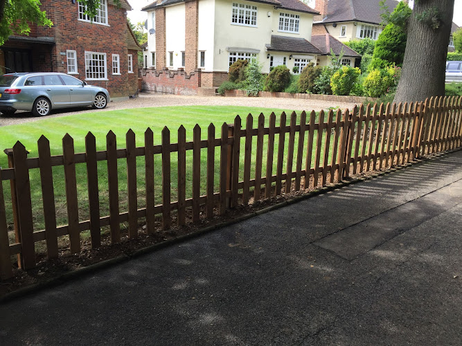 E Reynolds Fencing