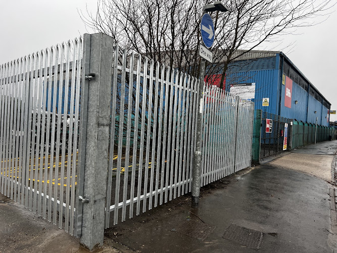 E Reynolds Fencing