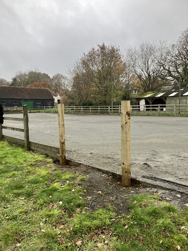 E Reynolds Fencing