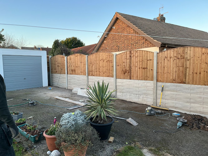 E Reynolds Fencing