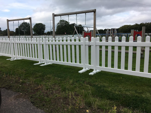 E Reynolds Fencing