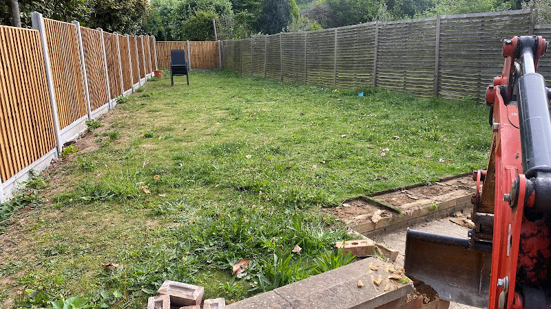 E Reynolds Fencing
