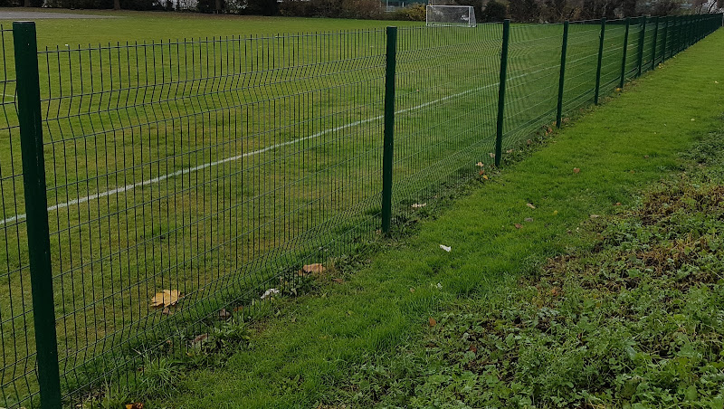 How High Can a Garden Fence Be