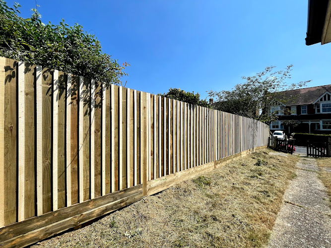E Reynolds Fencing E Reynolds Fencing