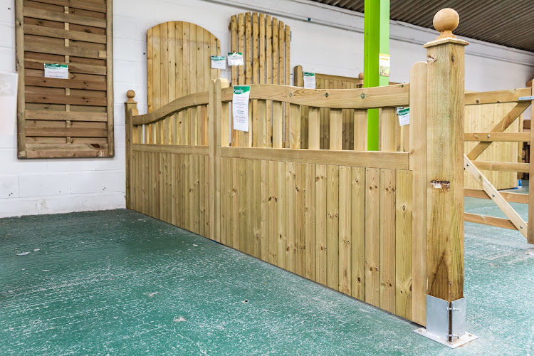 E Reynolds Fencing