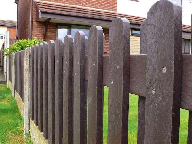 E Reynolds Fencing