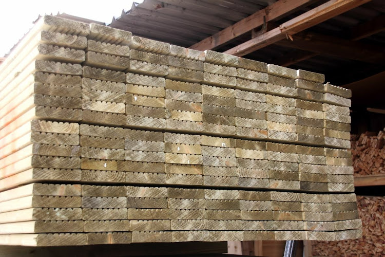 How High Can a Garden Fence Be