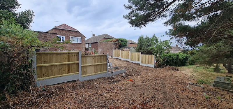 E Reynolds Fencing