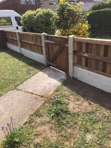 E Reynolds Fencing E Reynolds Fencing