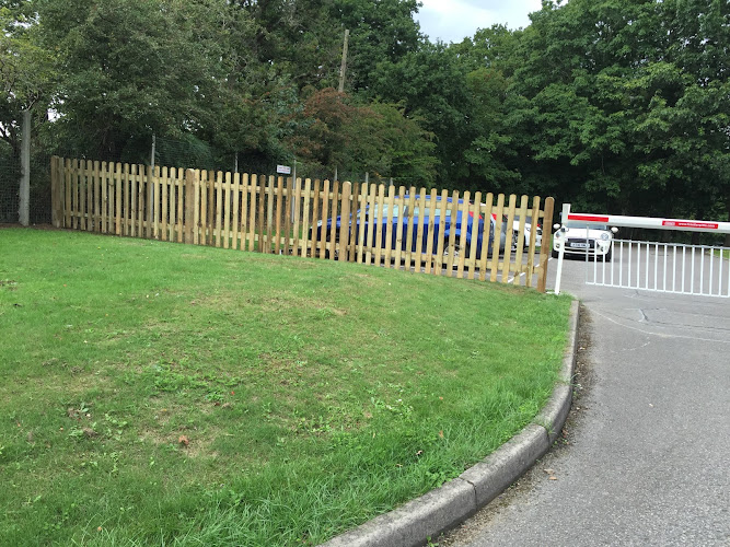 E Reynolds Fencing E Reynolds Fencing
