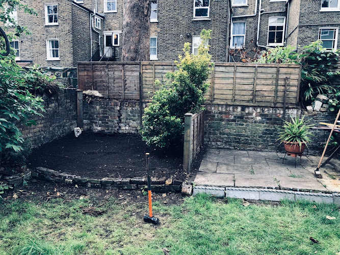 E Reynolds Fencing