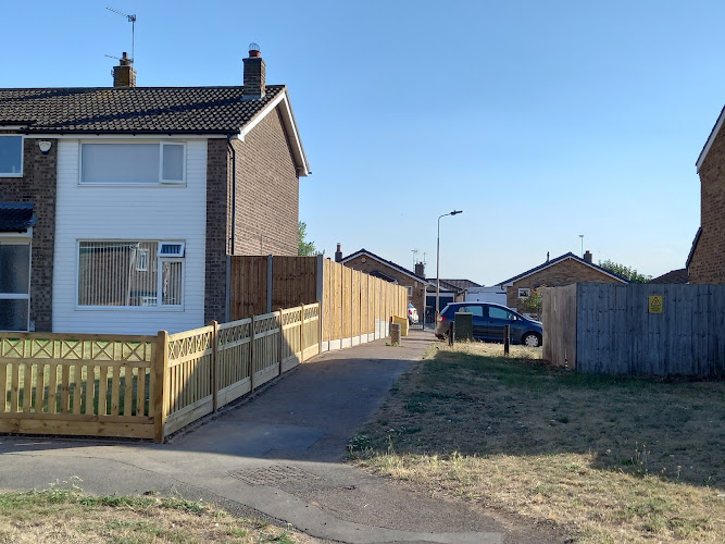 E Reynolds Fencing