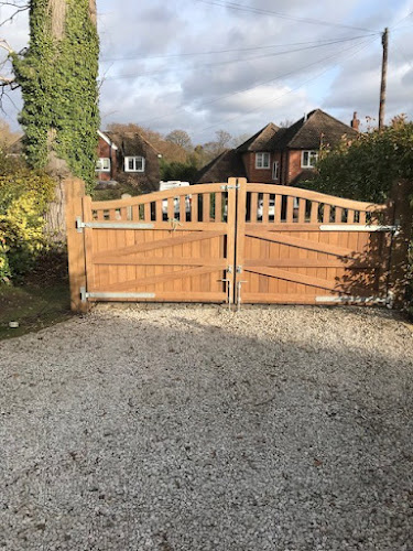 E Reynolds Fencing