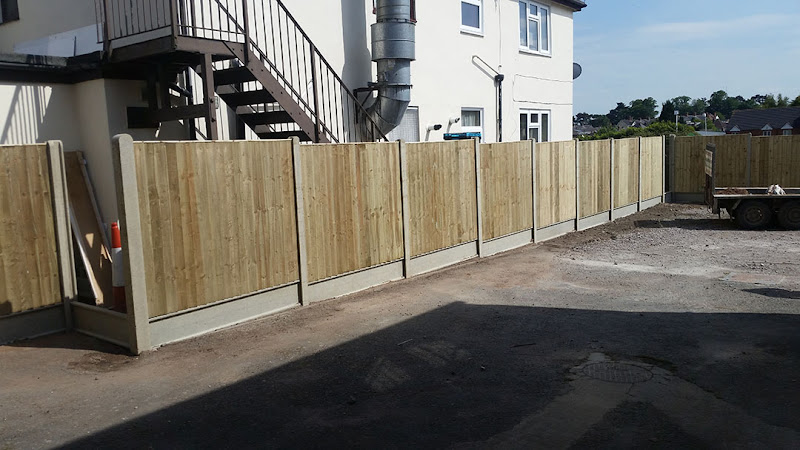 E Reynolds Fencing