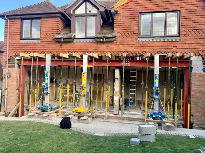 E Reynolds Fencing