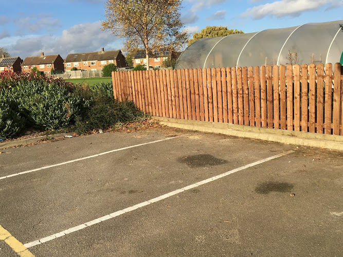 E Reynolds Fencing